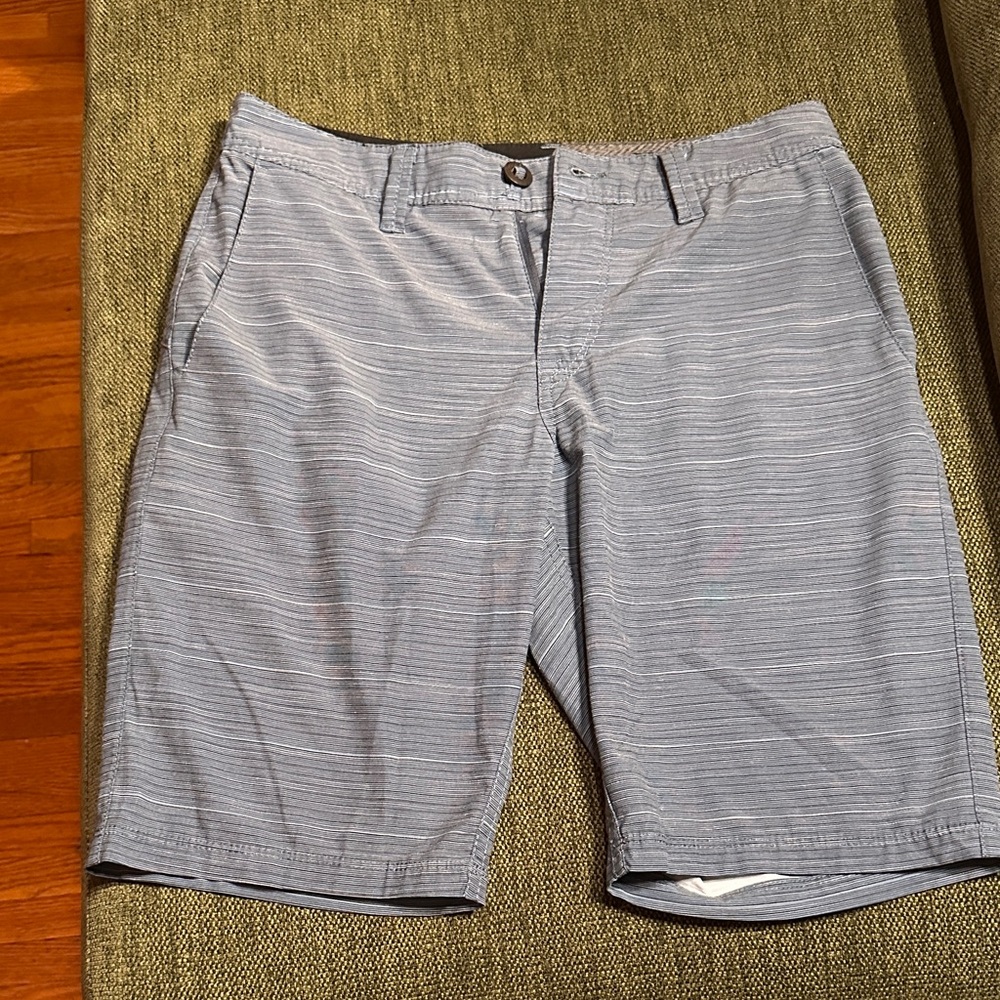 Volcom Men's Light Gray Patterned Shorts